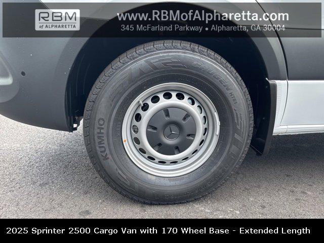 new 2025 Mercedes-Benz Sprinter 2500 car