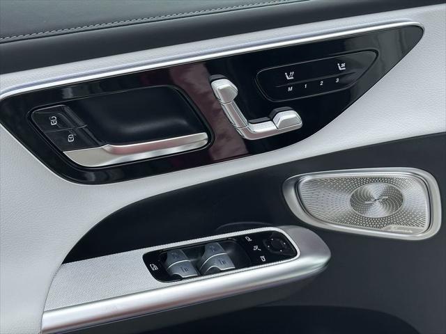 new 2025 Mercedes-Benz GLC 300 car, priced at $62,995
