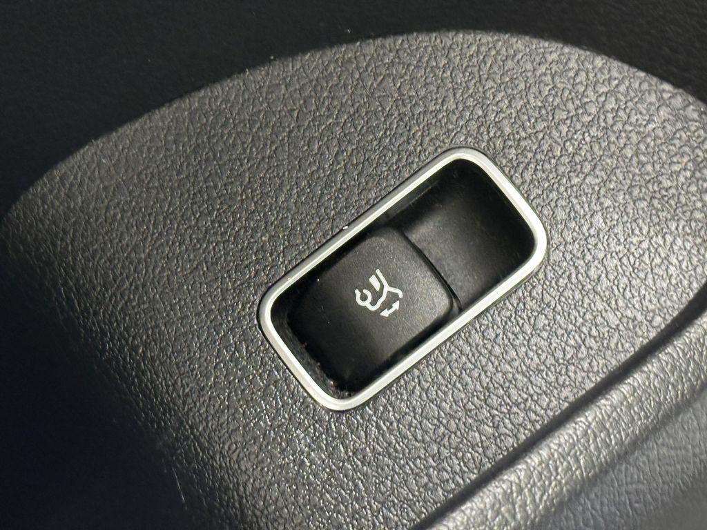 used 2022 Mercedes-Benz GLE 350 car, priced at $48,999