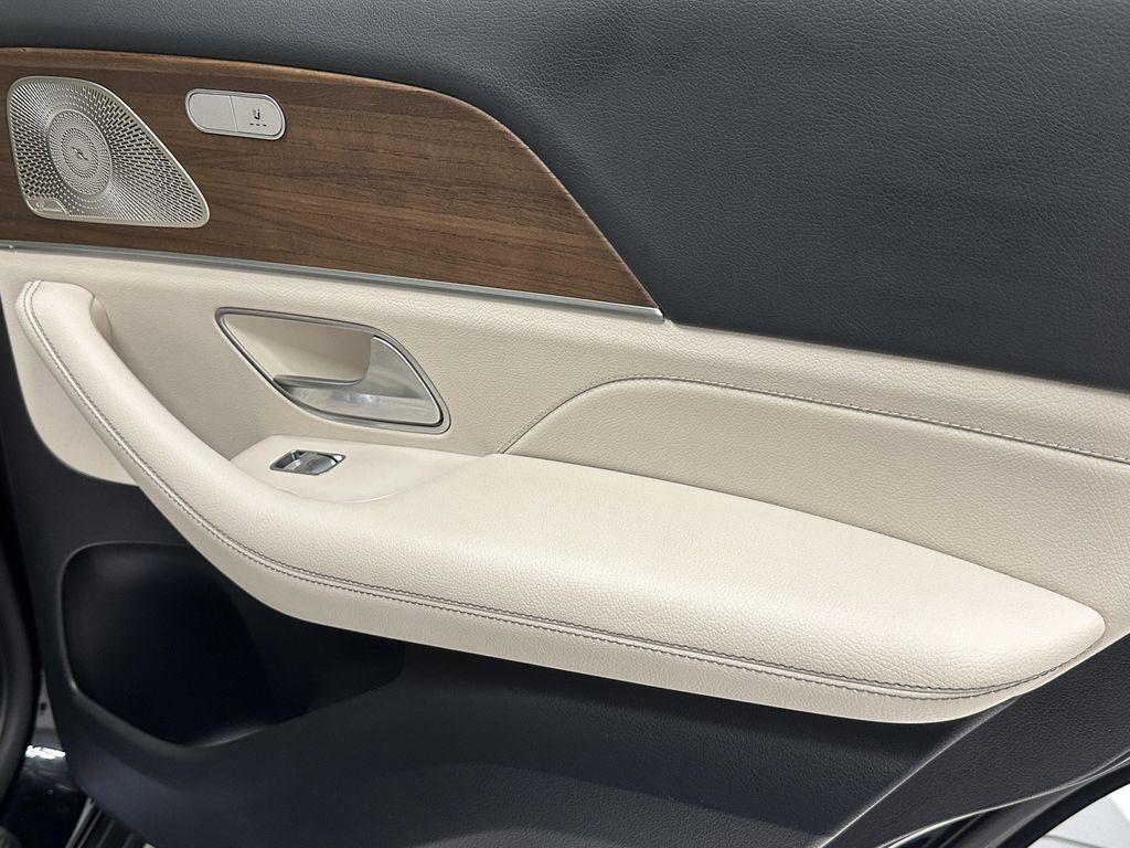 used 2022 Mercedes-Benz GLE 350 car, priced at $48,999