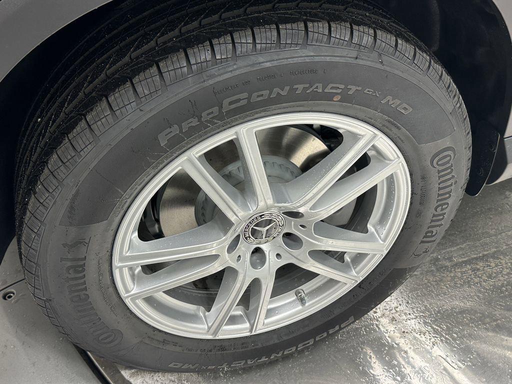 new 2026 Mercedes-Benz GLC 300 car, priced at $57,885