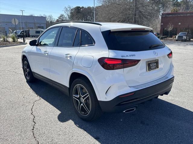 new 2025 Mercedes-Benz GLA 250 car, priced at $53,295