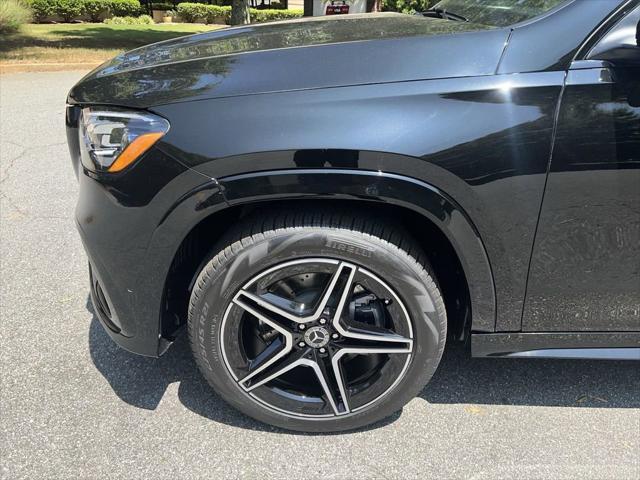 new 2025 Mercedes-Benz GLS 450 car, priced at $102,330