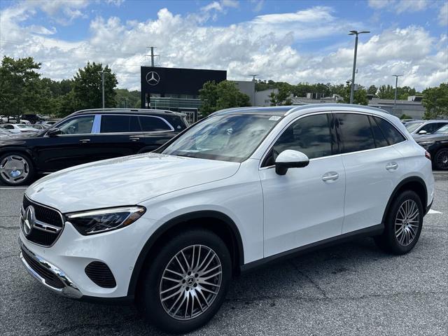 new 2025 Mercedes-Benz GLC 300 car, priced at $55,565