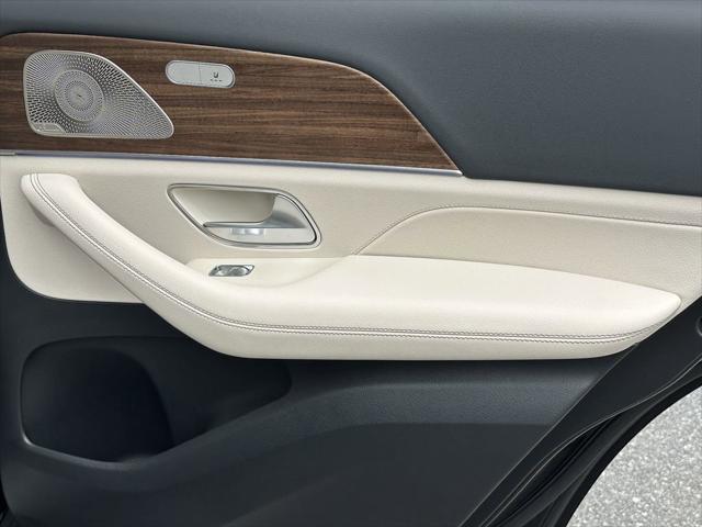 new 2025 Mercedes-Benz GLE 450e car, priced at $78,680
