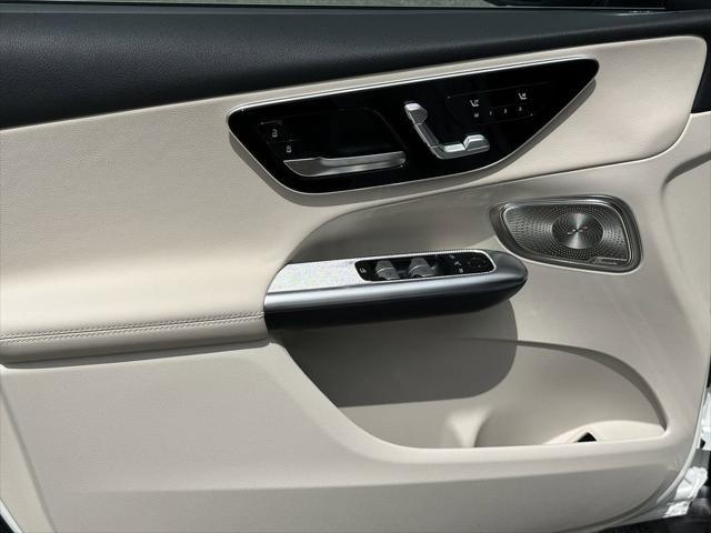 new 2025 Mercedes-Benz GLC 350e car, priced at $66,325