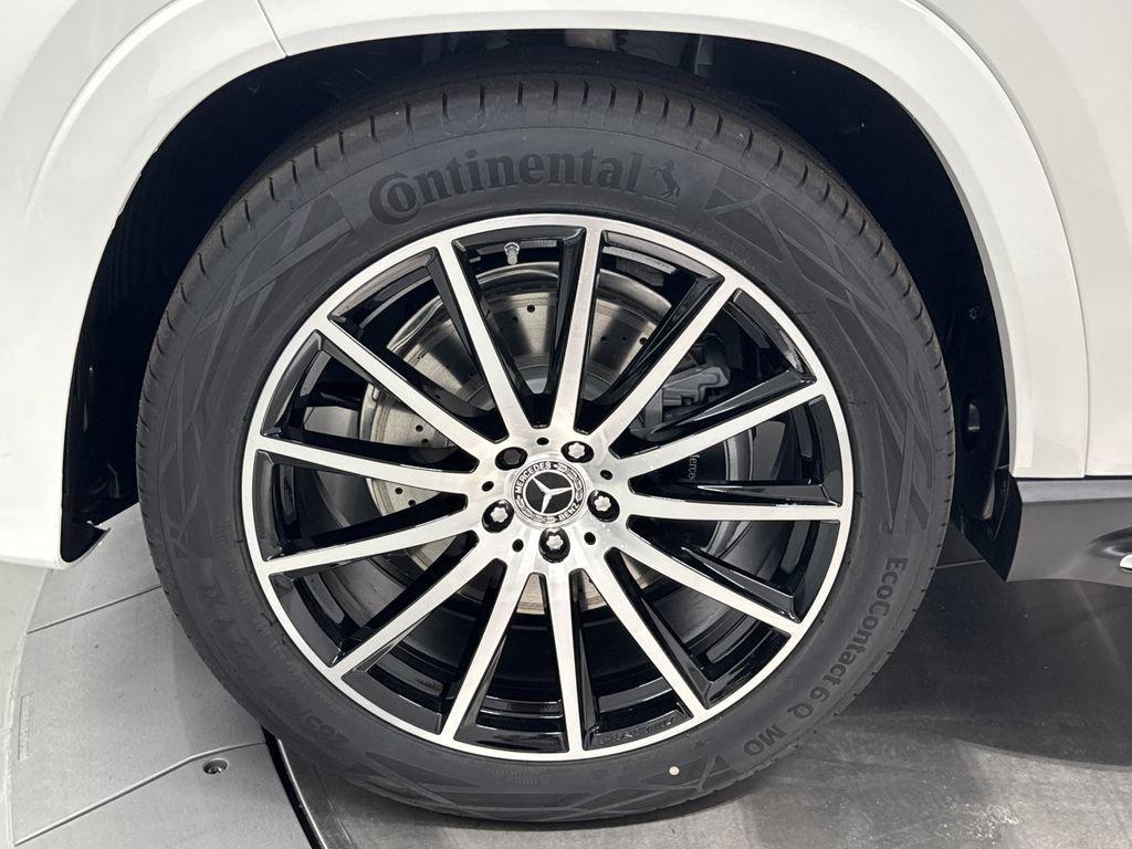 new 2026 Mercedes-Benz GLS 580 car, priced at $122,585