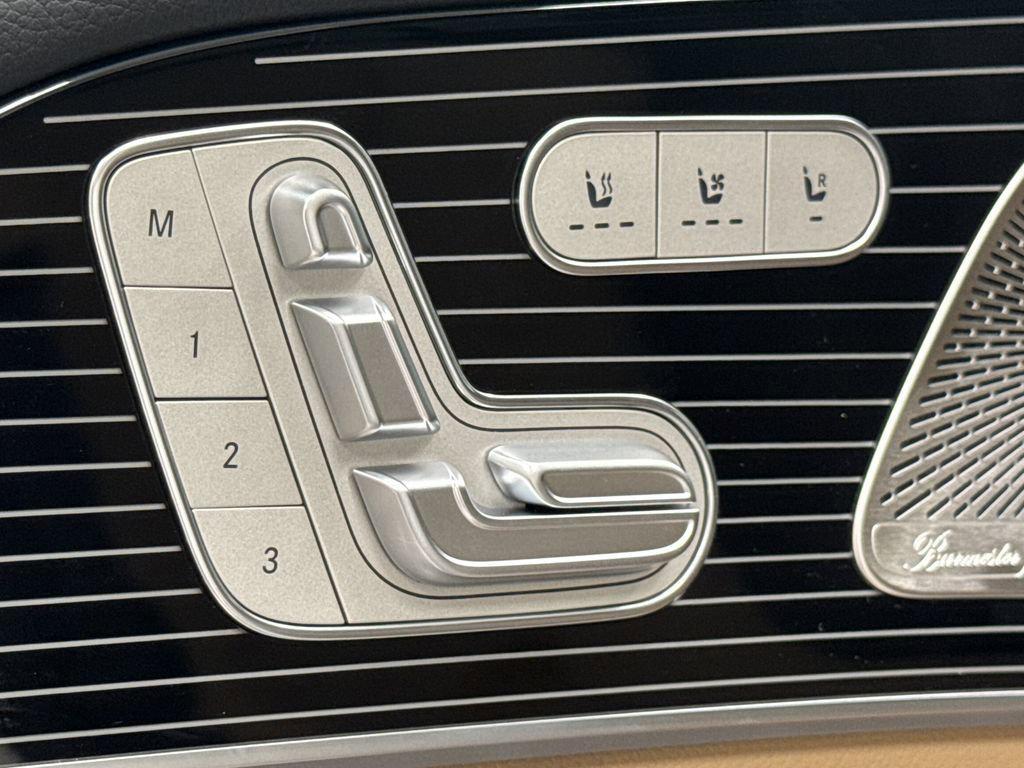 new 2026 Mercedes-Benz GLS 580 car, priced at $122,585