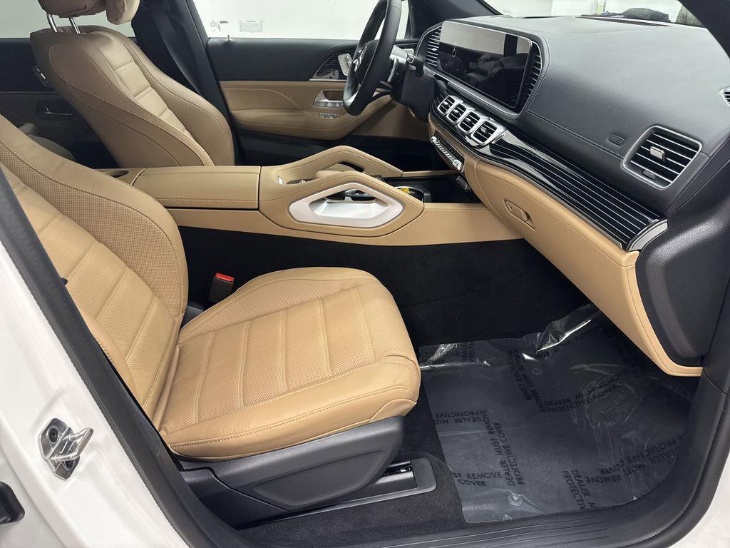 new 2026 Mercedes-Benz GLS 580 car, priced at $122,585