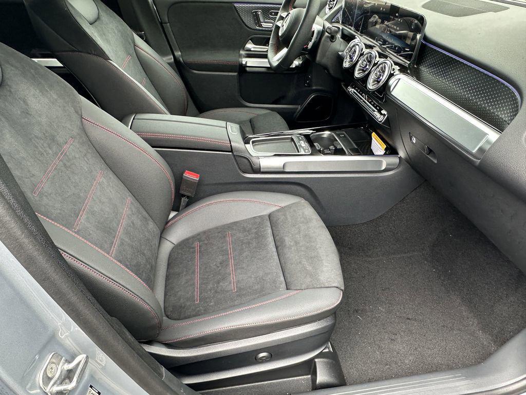 new 2025 Mercedes-Benz GLB 250 car, priced at $58,060