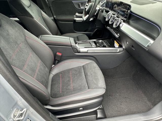 new 2025 Mercedes-Benz GLB 250 car, priced at $58,060