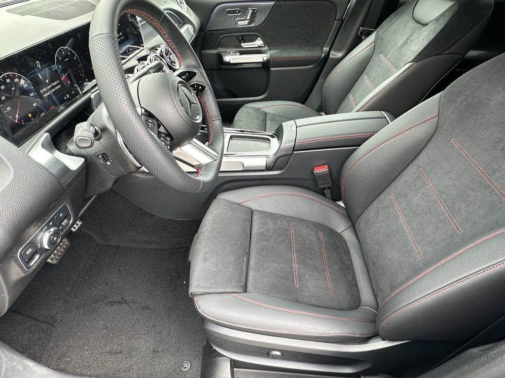 new 2025 Mercedes-Benz GLB 250 car, priced at $58,060