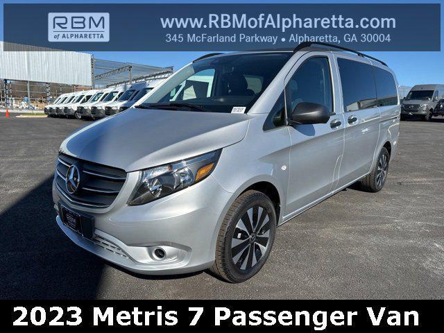 new 2023 Mercedes-Benz Metris car