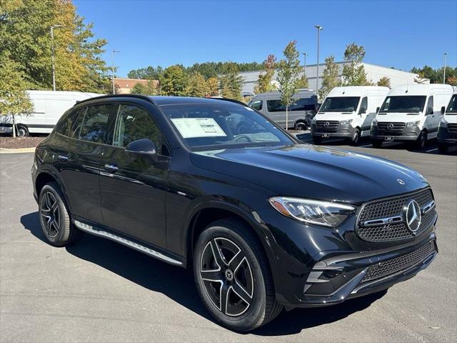 new 2025 Mercedes-Benz GLC 300 car, priced at $62,115