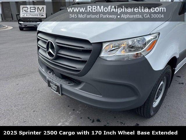 new 2025 Mercedes-Benz Sprinter 2500 car