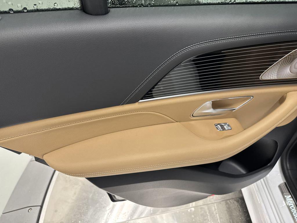 new 2026 Mercedes-Benz GLE 450 car, priced at $90,550