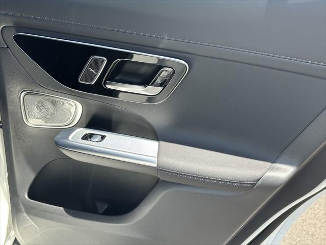 new 2025 Mercedes-Benz GLC 300 car, priced at $70,045