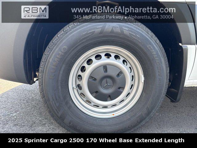 new 2025 Mercedes-Benz Sprinter 2500 car
