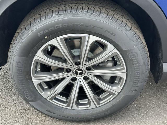 new 2025 Mercedes-Benz GLC 300 car, priced at $58,735