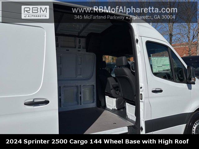 new 2024 Mercedes-Benz Sprinter 2500 car