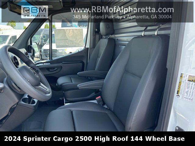 new 2024 Mercedes-Benz Sprinter 2500 car