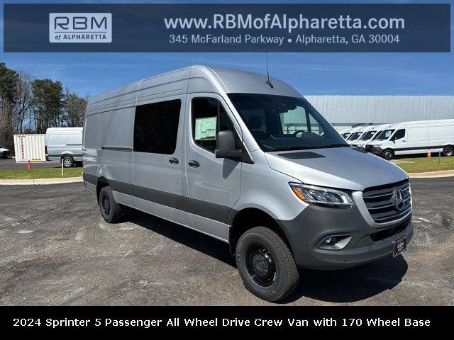 new 2024 Mercedes-Benz Sprinter 2500 car