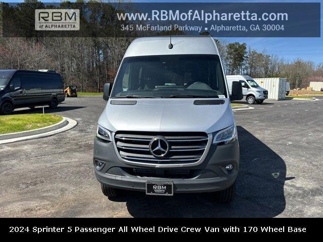 new 2024 Mercedes-Benz Sprinter 2500 car