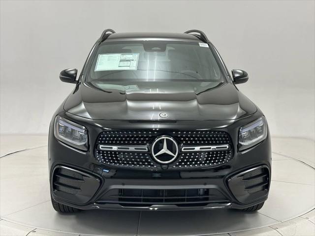 new 2024 Mercedes-Benz GLB 250 car, priced at $52,090