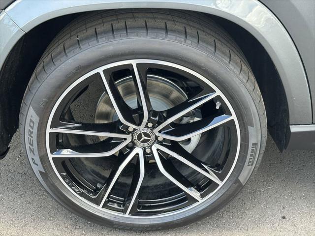 new 2025 Mercedes-Benz GLS 580 car, priced at $125,455