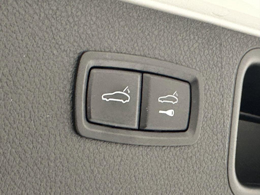 used 2017 Porsche Macan car, priced at $31,327