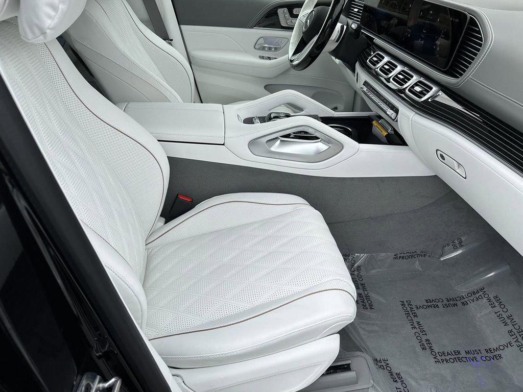 new 2025 Mercedes-Benz Maybach GLS 600 car, priced at $204,445
