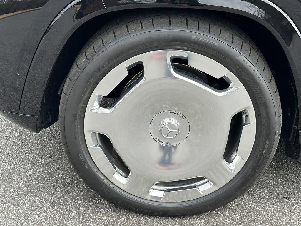 new 2025 Mercedes-Benz Maybach GLS 600 car, priced at $204,445