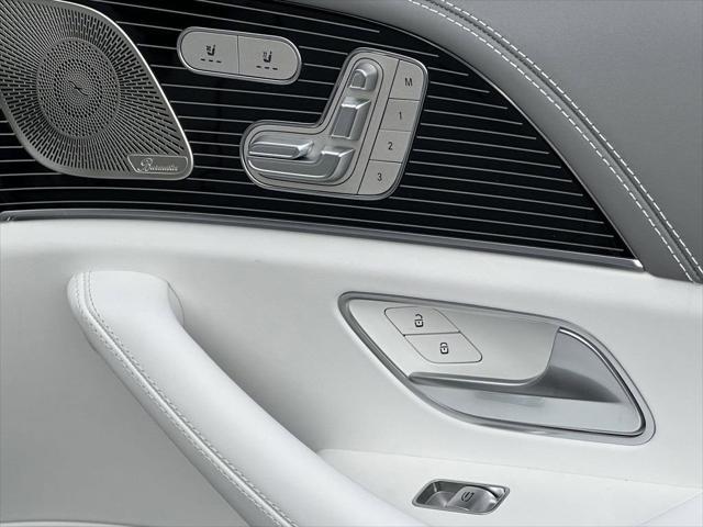 new 2025 Mercedes-Benz Maybach GLS 600 car, priced at $204,445