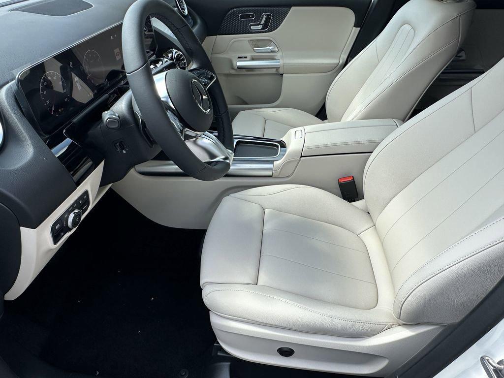 new 2025 Mercedes-Benz GLA 250 car, priced at $48,795