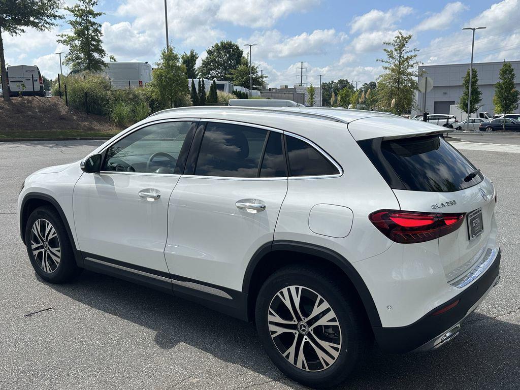 new 2025 Mercedes-Benz GLA 250 car, priced at $48,795