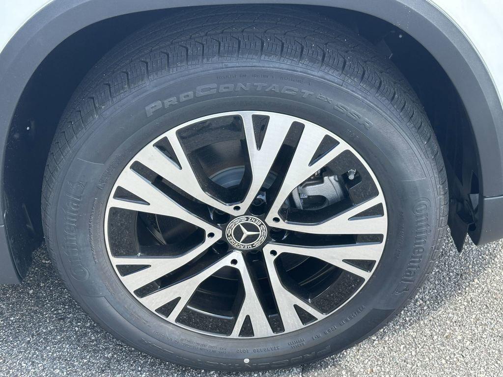 new 2025 Mercedes-Benz GLA 250 car, priced at $48,795