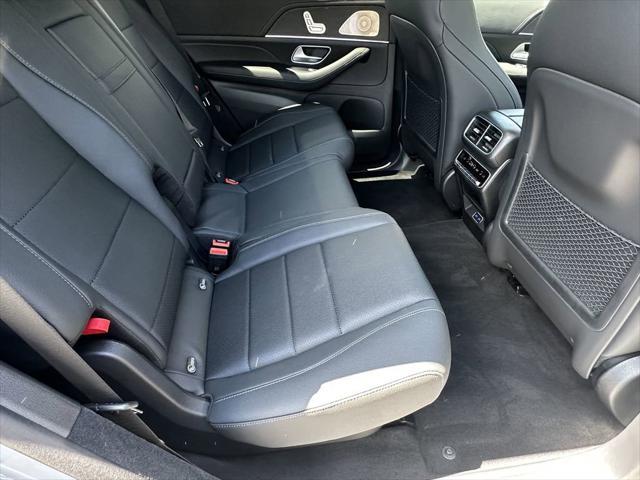 new 2025 Mercedes-Benz GLS 450 car, priced at $101,275