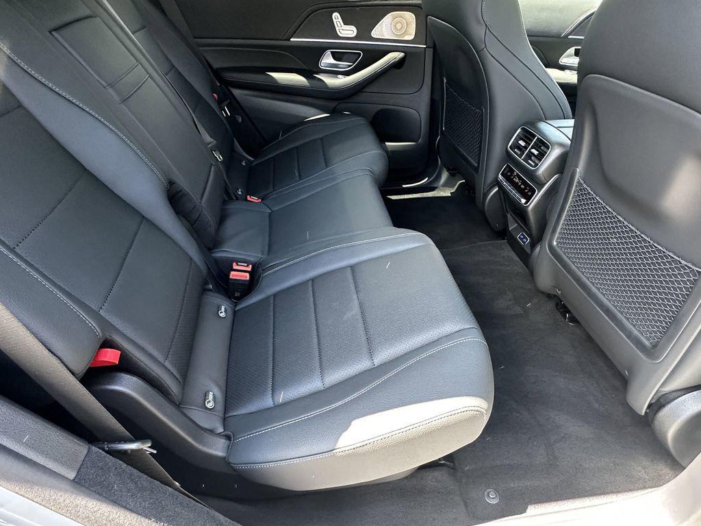 new 2025 Mercedes-Benz GLS 450 car, priced at $101,275