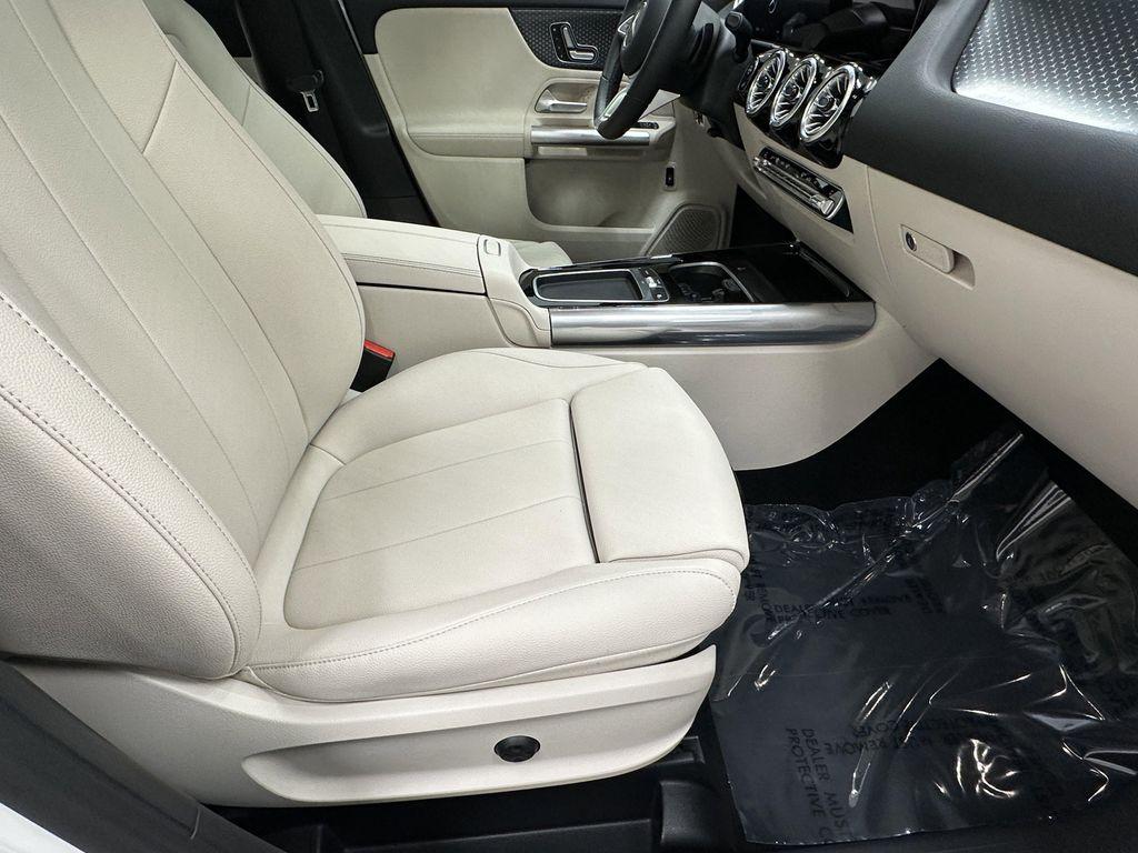 used 2025 Mercedes-Benz GLA 250 car, priced at $39,410