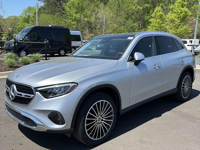new 2025 Mercedes-Benz GLC 300 car, priced at $58,895