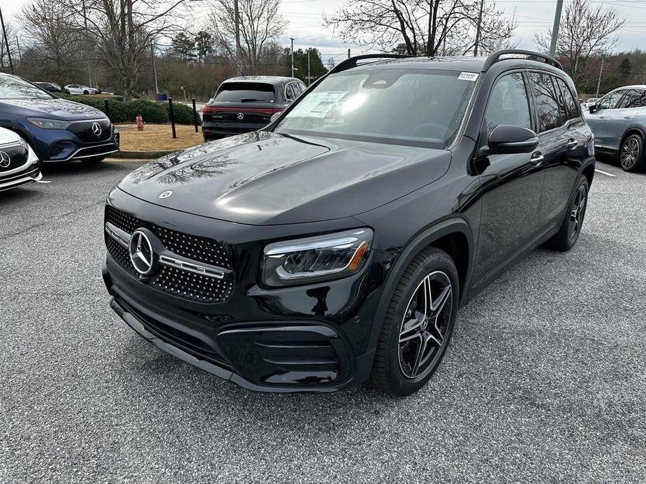new 2024 Mercedes-Benz GLB 250 car, priced at $49,740