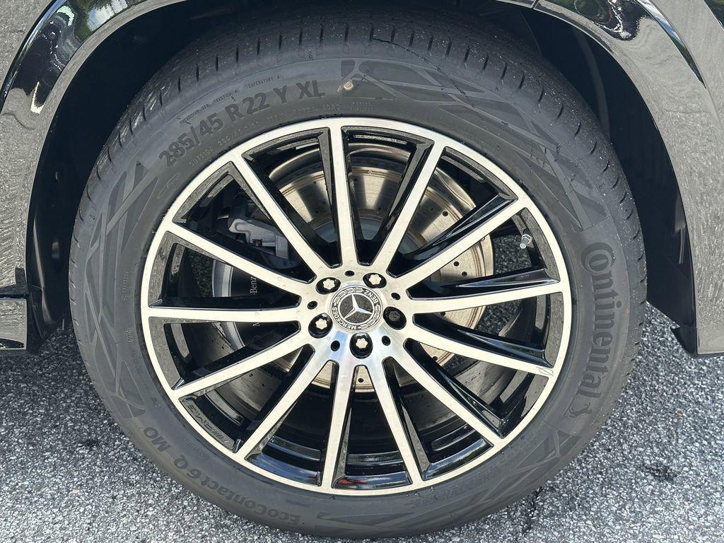 new 2025 Mercedes-Benz GLS 450 car, priced at $98,325