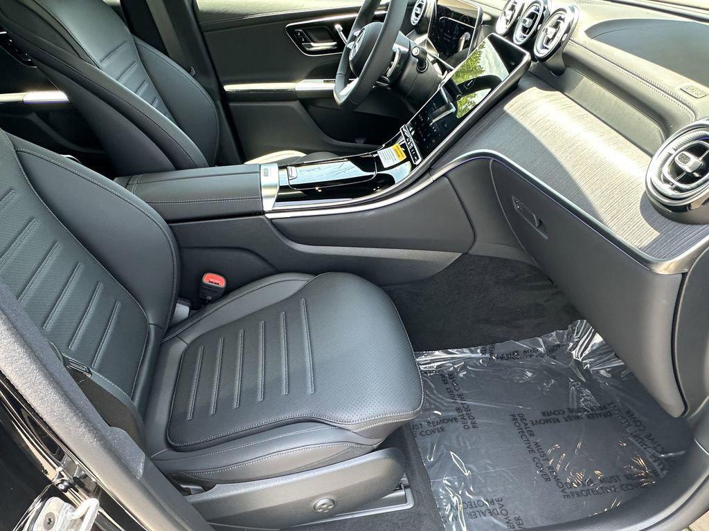 new 2025 Mercedes-Benz GLC 300 car, priced at $62,465