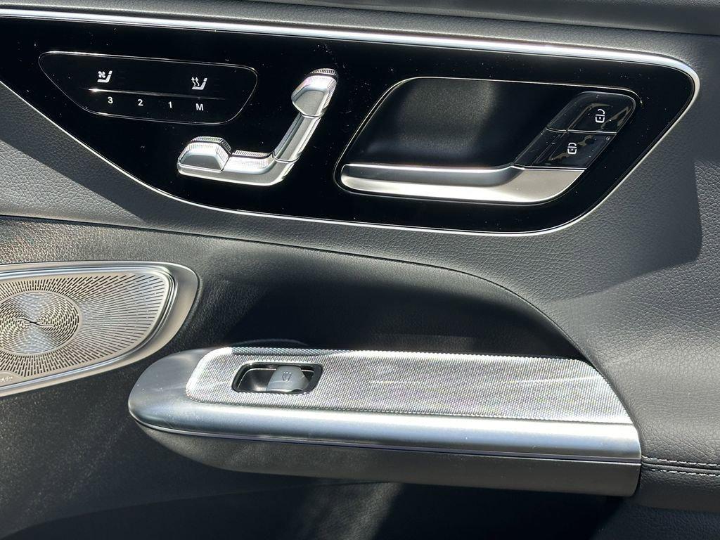 new 2025 Mercedes-Benz GLC 300 car, priced at $62,465