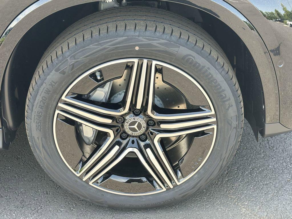new 2025 Mercedes-Benz GLC 300 car, priced at $62,465