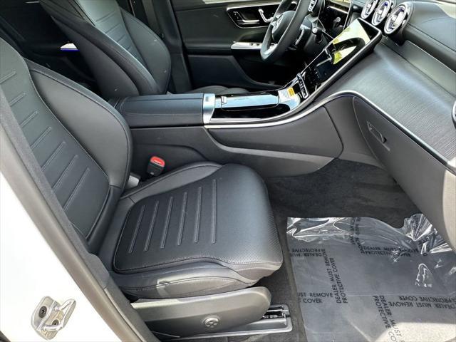 new 2025 Mercedes-Benz GLC 300 car, priced at $61,025