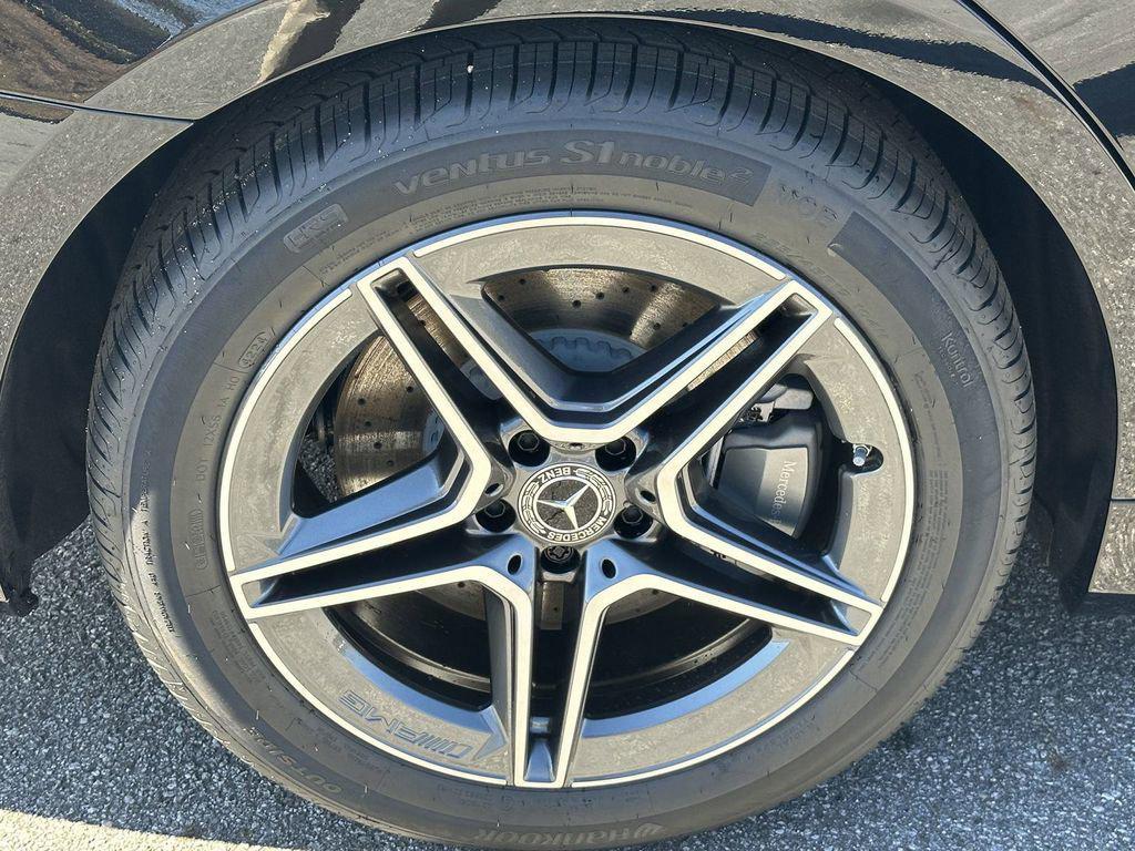 new 2025 Mercedes-Benz S-Class car, priced at $137,415