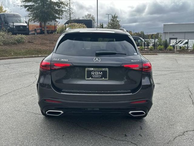 new 2025 Mercedes-Benz GLC 300 car, priced at $63,885