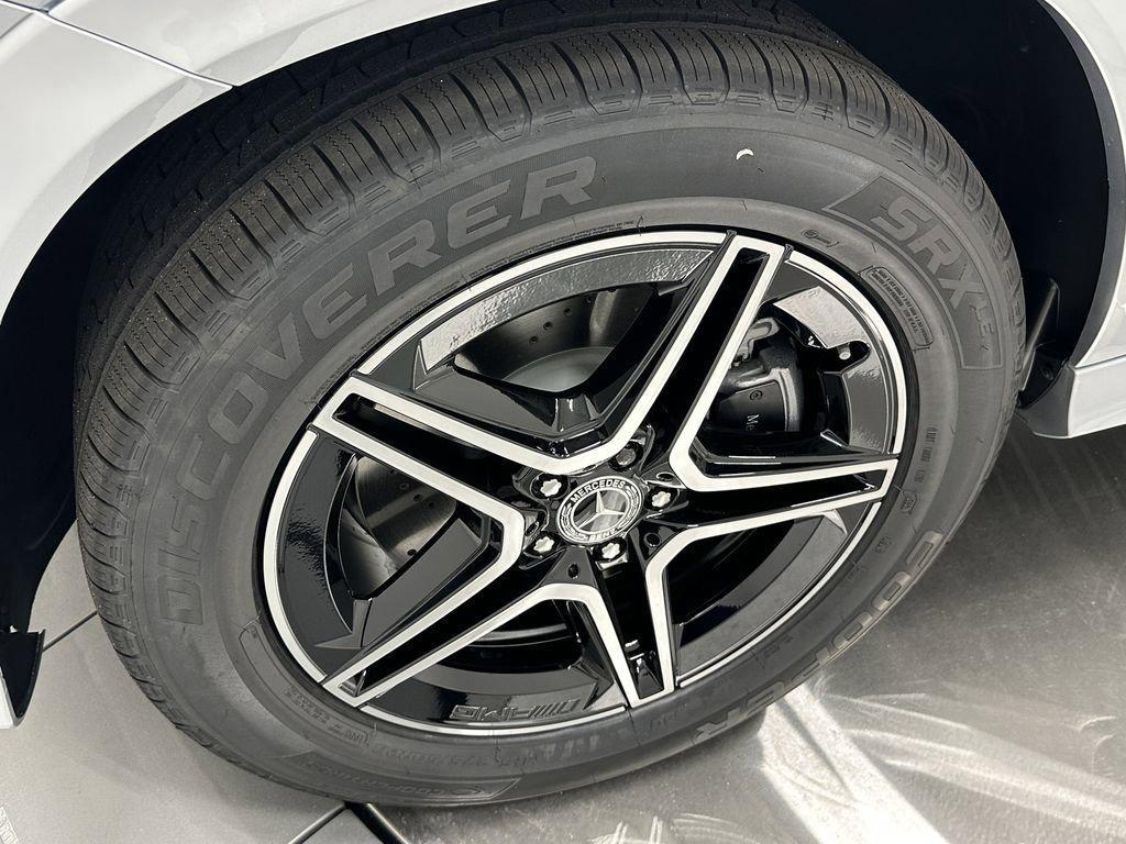 new 2026 Mercedes-Benz GLE 450 car, priced at $81,525