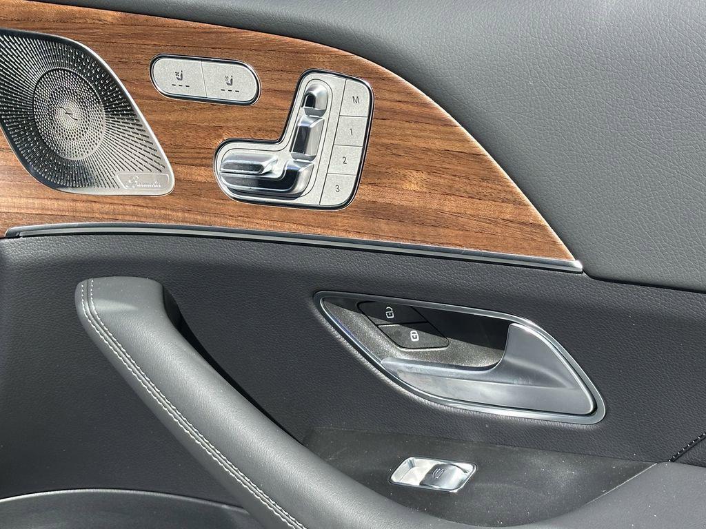 new 2026 Mercedes-Benz GLE 450 car, priced at $82,785